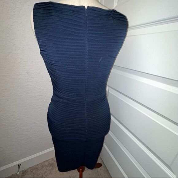 Tadashi Shoji Textured Sleeveless Knee Length Bodycon Dress - Picture 2 of 11